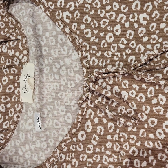 Jessica Simpson - Picture 1 of 3